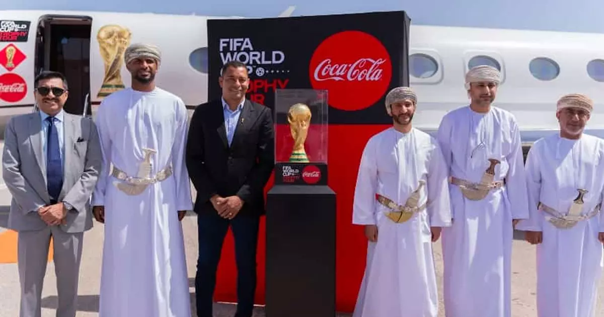 ഫിഫ ലോകകപ്പ് ട്രോഫി ടൂറിന് മസ്‌കത്തിൽ ഊഷ്മള വരവേൽപ്പ്‌