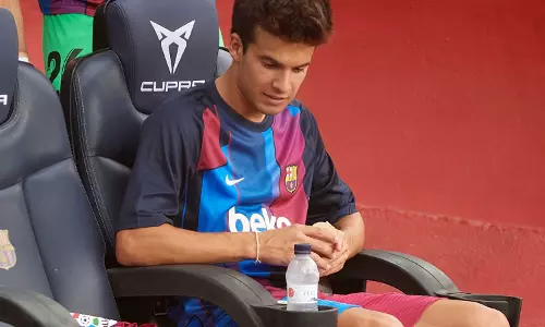 ബെഞ്ചിലിരുന്നു മടുത്തു; ആരാധകർക്ക് പ്രിയങ്കരനായ യുവതാരം ബാഴ്‌സ വിടുന്നു