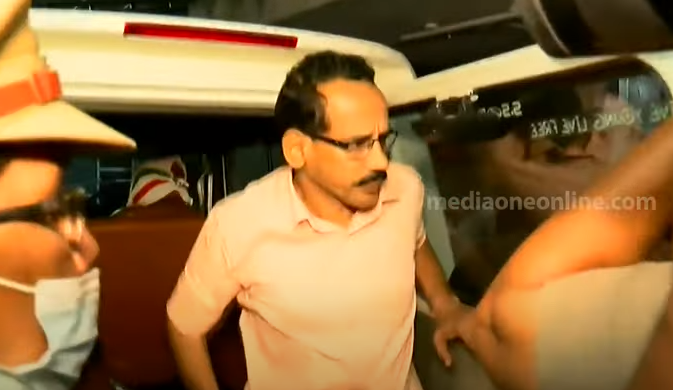 പോക്സോ കേസില്‍ പ്രതിയായ നഗരസഭാ കൗണ്‍സിലർ കെ.വി ശശികുമാറിനെ ഇന്ന് കോടതിയിൽ ഹാജരാക്കും