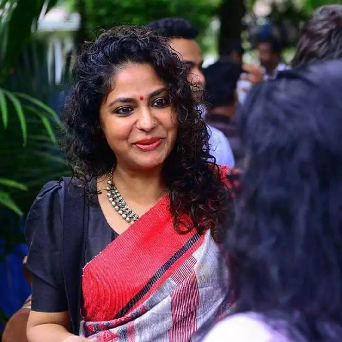 കരഞ്ഞു കരഞ്ഞ് ശബ്ദമൊന്നുമില്ല; പത്താംവളവ് കണ്ട പൂര്‍ണിമയുടെ പ്രതികരണം