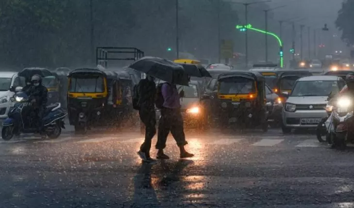 സംസ്ഥാനത്ത് കനത്തമഴക്ക് സാധ്യത; എറണാകുളത്തും ഇടുക്കിയിലും റെഡ് അലർട്ട്