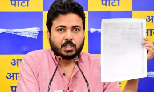 ബി.ജെ.പി ഡൽഹി അധ്യക്ഷൻ ആദേശ് ഗുപ്തയ്ക്കെതിരായ സമരം ശക്തമാക്കാനൊരുങ്ങി ആം ആദ്മി