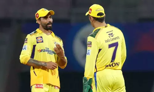 ജഡേജയല്ല, ധോണിയുടെ പിൻഗാമിയാകാൻ പറ്റിയ ഒരാളുണ്ട്: നിർദേശവുമായി വീരേന്ദർ സെവാഗ് ജഡേജയല്ല, ധോണിയുടെ പിൻഗാമിയാകാൻ പറ്റിയ ഒരാളുണ്ട്: നിർദേശവുമായി വീരേന്ദർ സെവാഗ്