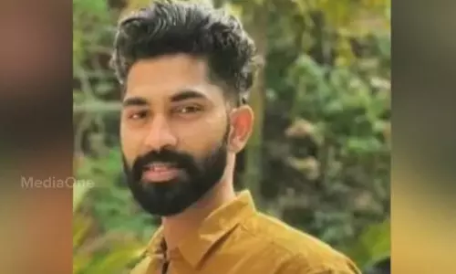 ജംഷാദ് ട്രെയിൻ തട്ടി മരിച്ചതല്ല, ലഹരിമാഫിയയുടെ പങ്ക് അന്വേഷിക്കണം; ദുരൂഹത ആരോപിച്ച് കുടുംബം ജംഷാദ് ട്രെയിൻ തട്ടി മരിച്ചതല്ല, ലഹരിമാഫിയയുടെ പങ്ക് അന്വേഷിക്കണം; ദുരൂഹത ആരോപിച്ച് കുടുംബം