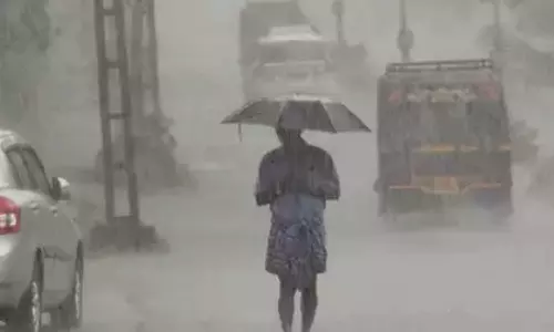 സംസ്ഥാനത്ത് മഴ കനക്കുന്നു; ആറ് ജില്ലകളിൽ ഓറഞ്ച് അലർട്ട്, എല്ലാ ജില്ലകളിലും കൺട്രോൾ റൂമുകൾ സജ്ജമാക്കി