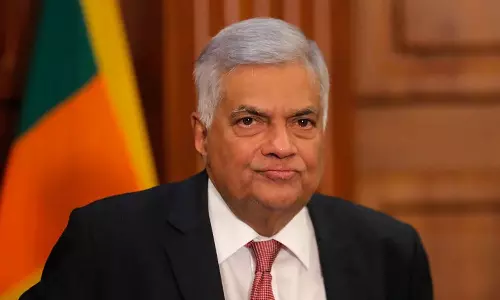 നാലു മന്ത്രിമാരെ ഉൾപ്പെടുത്തി ഐക്യസർക്കാർ രൂപീകരിച്ച് ശ്രീലങ്കൻ പ്രധാനമന്ത്രി റനിൽ വിക്രമസിംഗെ