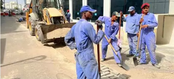 ഒമാനില്‍ കനത്ത ചൂടില്‍ വലഞ്ഞ് പുറംജോലിക്കാര്‍