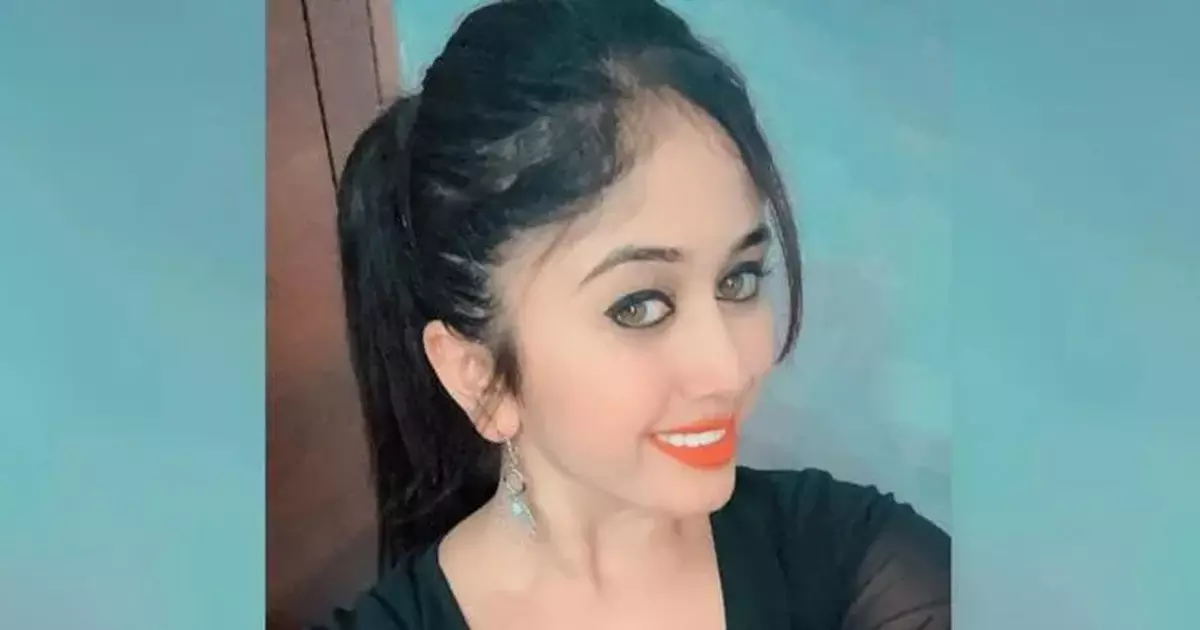 പ്ലാസ്റ്റിക് സര്ജറിക്ക് പിന്നാലെ നടി മരിച്ചു; ഡോക്ടറുടെ പിഴവെന്ന് മാതാപിതാക്കള് പ്ലാസ്റ്റിക് സര്ജറിക്ക് പിന്നാലെ നടി മരിച്ചു; ഡോക്ടറുടെ പിഴവെന്ന് മാതാപിതാക്കള്