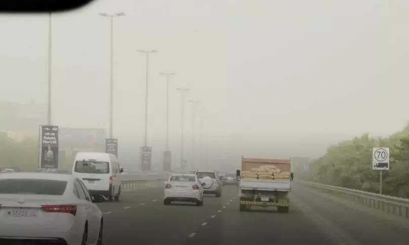 ശക്തമായ പൊടിക്കാറ്റ്: ബഹ്‌റൈനില്‍ ഡ്രൈവര്‍മാര്‍ക്ക് മുന്നറിയിപ്പ്