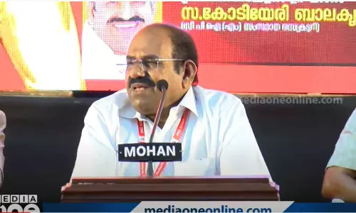 ആദ്യ പ്രസ്താവന തിരുത്തി; വിമാനത്തിൽ മുഖ്യമന്ത്രിക്കെതിരെ നടന്നത് വധശ്രമമെന്ന് കോടിയേരി ബാലകൃഷ്ണൻ