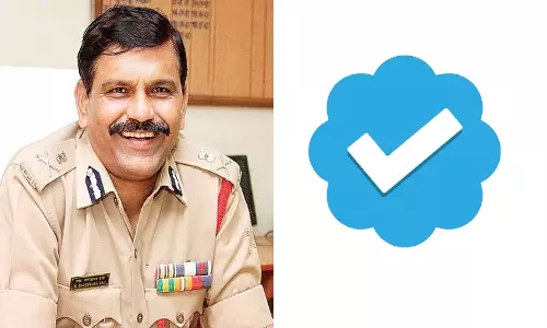 ബ്ലൂ ടിക്ക് ഒഴിവാക്കിയതിന് കേസ് കൊടുത്തു; ചെലവടക്കം തള്ളി ഡൽഹി ഹൈക്കോടതി