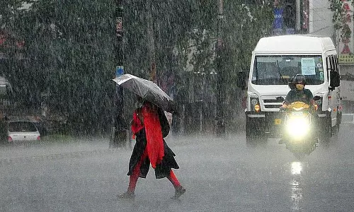 സംസ്ഥാനത്ത് മൂന്ന് ദിവസം കനത്തമഴ; ഒമ്പത് ജില്ലകളിൽ ഓറഞ്ച് അലർട്ട്