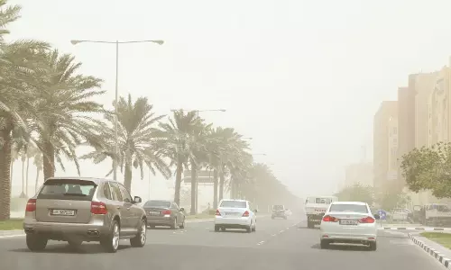 ഖത്തറില്‍ ശക്തമായ പൊടിക്കാറ്റ്; ജനങ്ങള്‍ക്ക് ജാഗ്രതാ നിര്‍ദ്ദേശം