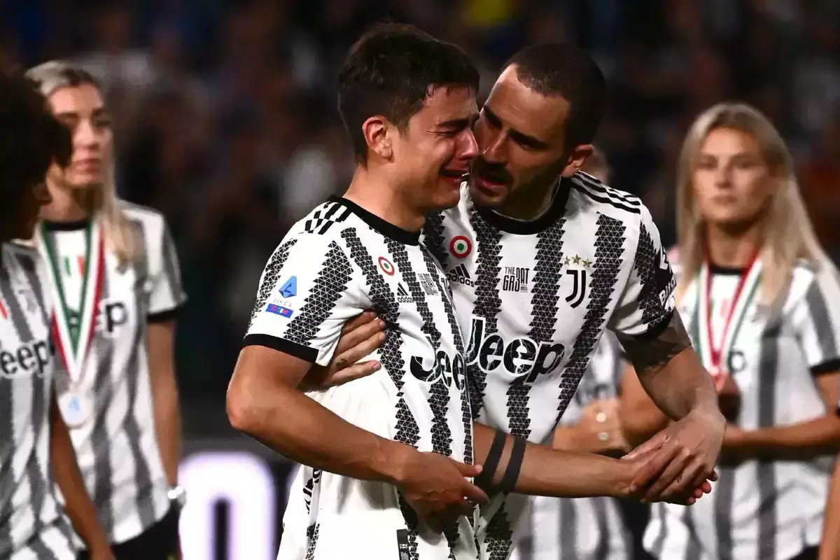 പൊട്ടിക്കരഞ്ഞ് ഡിബാല; യുവന്‍റസിനോട് വിട പറഞ്ഞ് താരം