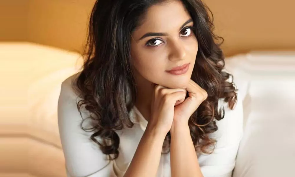 ഇത്തരം സിനിമകളുടെ വിജയത്തില് വലിയ പങ്ക് നായികയ്ക്ക്; നിഖില വിമല് ഇത്തരം സിനിമകളുടെ വിജയത്തില് വലിയ പങ്ക് നായികയ്ക്ക്; നിഖില വിമല്