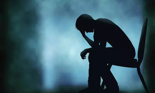 പെണ്ണിനെപ്പോലെന്ന് നിരന്തരം പരിഹാസം; സഹപാഠിയെ വിദ്യാർഥി കുത്തിക്കൊന്നു പെണ്ണിനെപ്പോലെന്ന് നിരന്തരം പരിഹാസം; സഹപാഠിയെ വിദ്യാർഥി കുത്തിക്കൊന്നു