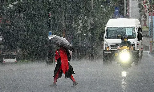 അടുത്ത മൂന്ന് മണിക്കൂറിൽ കേരളത്തിൽ ശക്തമായ മഴയ്ക്ക് സാധ്യത