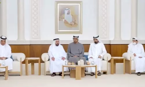 യു.എ.ഇ എമിറേറ്റുകളുടെ ഭരണാധികാരികള്‍ പുതിയ പ്രസിഡന്റുമായി കൂടിക്കാഴ്ച നടത്തി