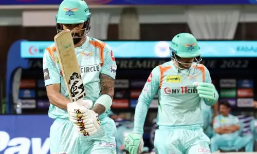 ലാസ്റ്റ് ബോള്‍ ത്രില്ലര്‍; കൊല്‍ക്കത്തയെ രണ്ട് റണ്‍സിന് കീഴടക്കി ലഖ്നൗ പ്ലേ ഓഫില്‍