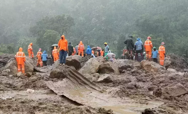 പെട്ടിമുടി ദുരന്തം: കാണാതായവരുടെ മരണ സർട്ടിഫിക്കറ്റ് നൽകുന്നില്ലെന്ന് ബന്ധുക്കളുടെ പരാതി