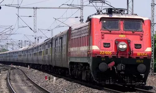 കോഴിക്കോട് ട്രെയിന്‍ തട്ടി ഒരാള്‍ മരിച്ചു