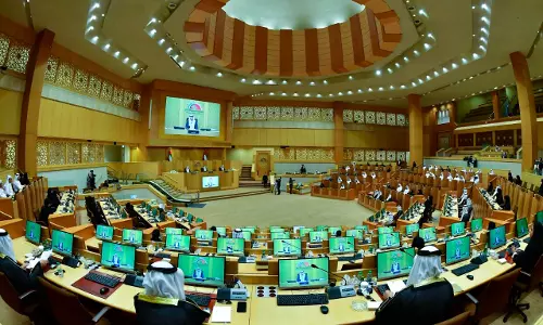 യു.എ.ഇയുടെ പുതിയ പ്രസിഡന്റില് പാര്ലമെന്റ് വിശ്വാസം രേഖപ്പെടുത്തി യു.എ.ഇയുടെ പുതിയ പ്രസിഡന്റില് പാര്ലമെന്റ് വിശ്വാസം രേഖപ്പെടുത്തി