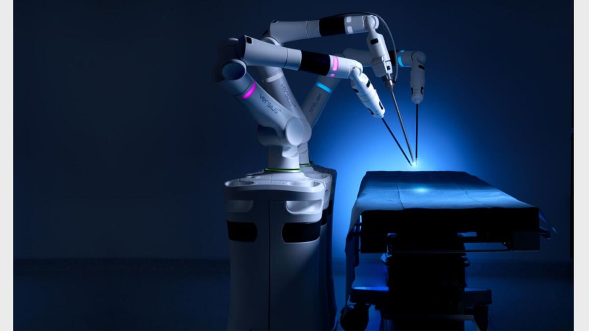 ദുബൈ ആശുപത്രിയിൽ റോബോട്ടിക് സർജറി; ഡാവിഞ്ചി എക്സ് ഐ റോബോട്ട് ആദ്യ സർജറി നടത്തി