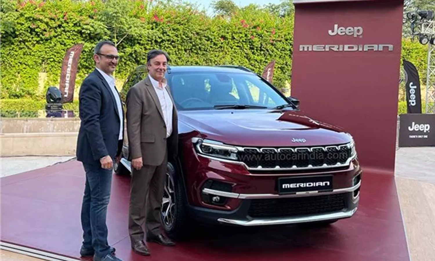 കാത്തിരിപ്പ് മതിയാക്കാം; ജീപ്പ് മെറിഡിയൻ ഇന്ത്യയിൽ അവതരിച്ചു കാത്തിരിപ്പ് മതിയാക്കാം; ജീപ്പ് മെറിഡിയൻ ഇന്ത്യയിൽ അവതരിച്ചു