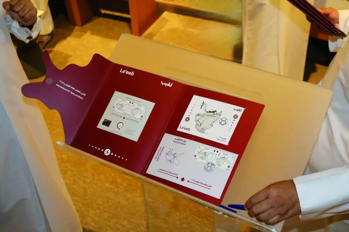 ഖത്തർ ലോകകപ്പിന്റെ ഔദ്യോഗിക സ്റ്റാമ്പ് പുറത്തിറക്കി ഖത്തർ ലോകകപ്പിന്റെ ഔദ്യോഗിക സ്റ്റാമ്പ് പുറത്തിറക്കി