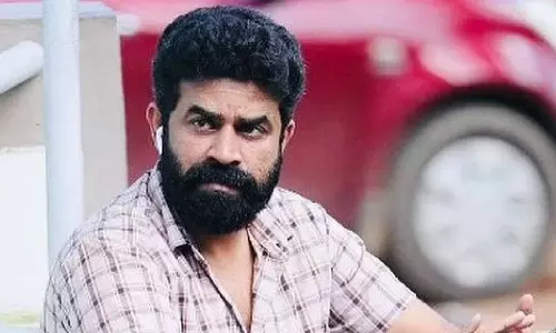 വിജയ് ബാബു ഹാജരായില്ലെങ്കിൽ റെഡ് കോർണർ നോട്ടീസ് പുറപ്പെടുവിക്കുമെന്ന് പൊലീസ്