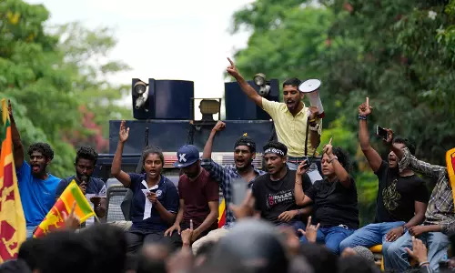 വടയ്ക്ക് 350, ഇഡലിക്ക് 125, കാപ്പിക്ക് 300; വിലക്കയറ്റത്തിൽ പൊറുതിമുട്ടി ലങ്ക