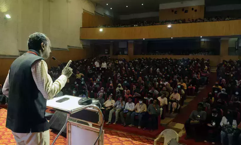 മാധ്യമം എജുകഫെ വിദ്യാഭ്യാസമേള​ക്ക് ഗംഭീര തുടക്കം