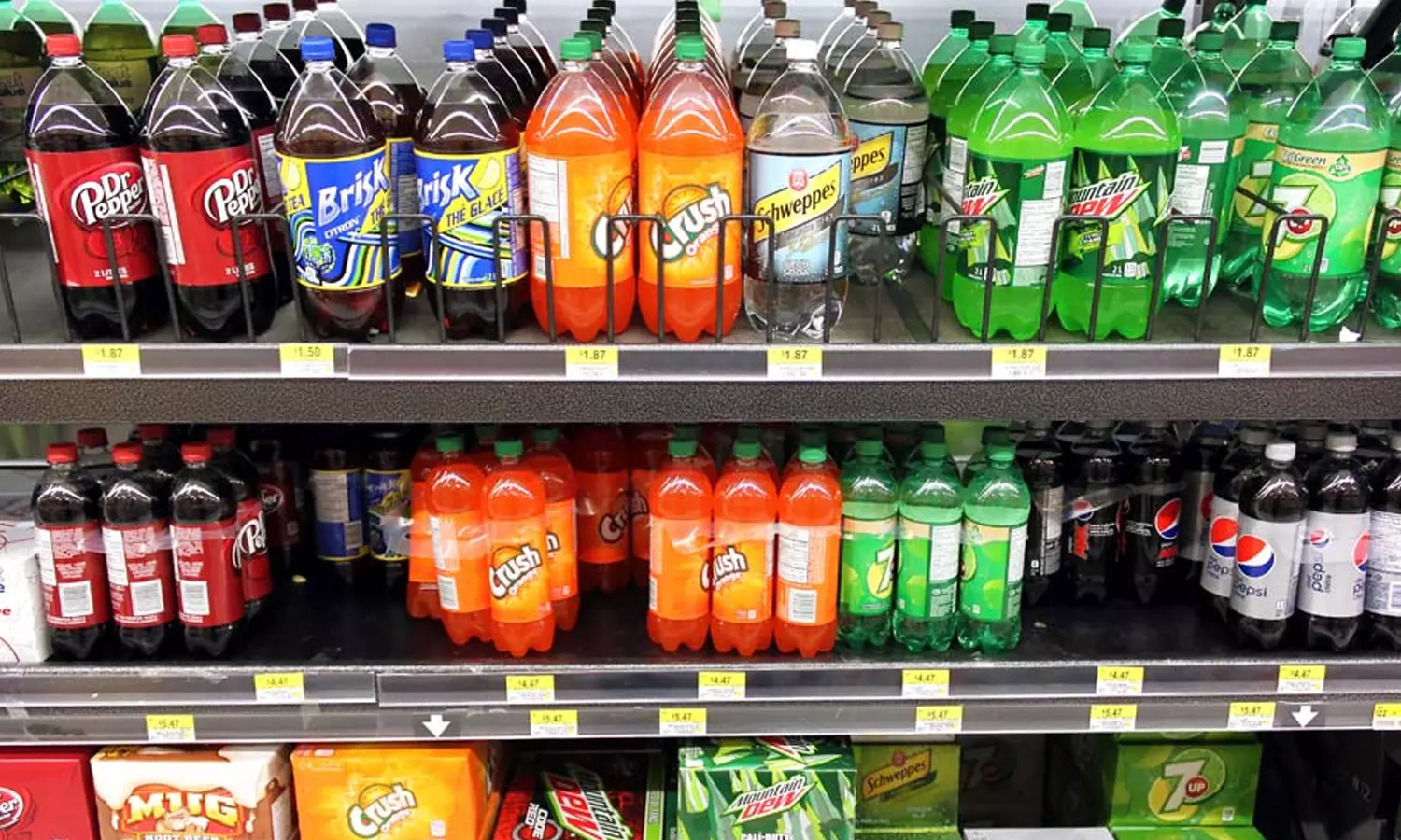 ശീതള പാനീയത്തിന്റെ ബോട്ടിൽ കടിച്ചു തുറക്കുന്നതിനിടെ അടപ്പ് തൊണ്ടയിൽ കുരുങ്ങി; പ്ലസ് വൺ വിദ്യാർഥി മരിച്ചു