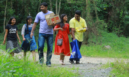 വീണ്ടുമൊരു സൈക്കോ ഹൊറർ ത്രില്ലർ; ഹണിമൂൺ ട്രിപ്പിന്റെ ചിത്രീകരണം പുരോഗമിക്കുന്നു വീണ്ടുമൊരു സൈക്കോ ഹൊറർ ത്രില്ലർ; ഹണിമൂൺ ട്രിപ്പിന്റെ ചിത്രീകരണം പുരോഗമിക്കുന്നു