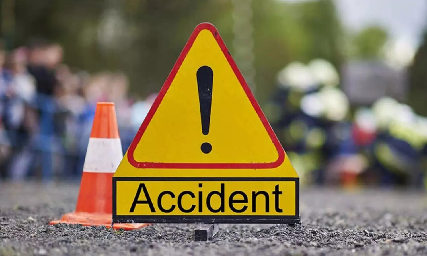 വടകരയിൽ ലോറിയും കാറും കൂട്ടിയിടിച്ച് അപകടം; രണ്ടുപേർ മരിച്ചു