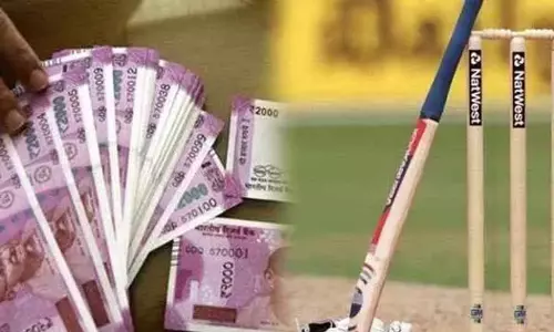 ഐപിഎൽ വാതുവെപ്പ്; ഡൽഹിയിൽ ആറുപേർ പിടിയിൽ ഐപിഎൽ വാതുവെപ്പ്; ഡൽഹിയിൽ ആറുപേർ പിടിയിൽ