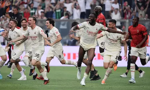 കാത്തിരിപ്പിന് വിരാമം; എ.സി മിലാൻ ഇറ്റാലിയൻ ചാമ്പ്യൻമാർ