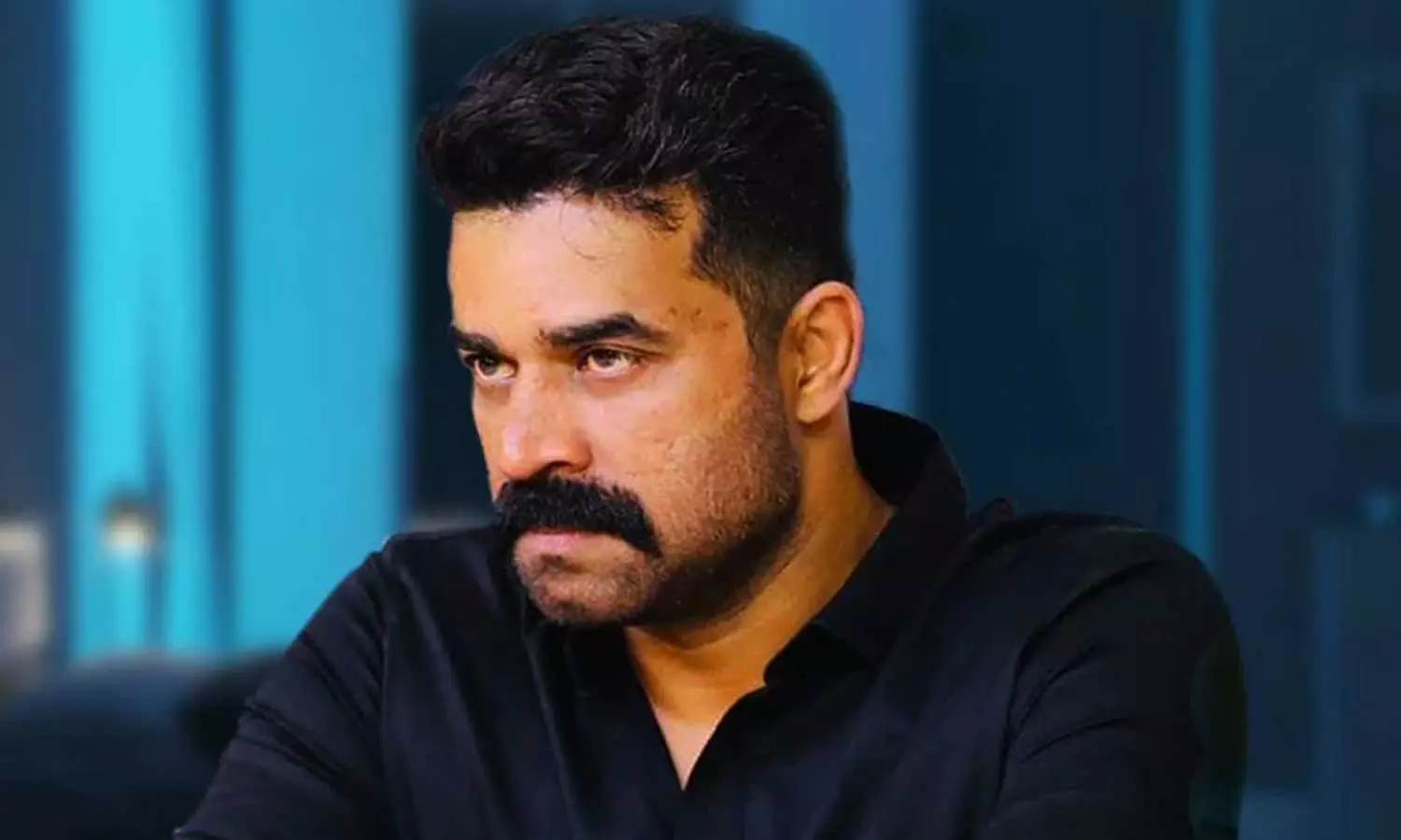 വിജയ് ബാബു കേരളത്തിലെത്തണം; നിർദേശവുമായി ഹൈക്കോടതി