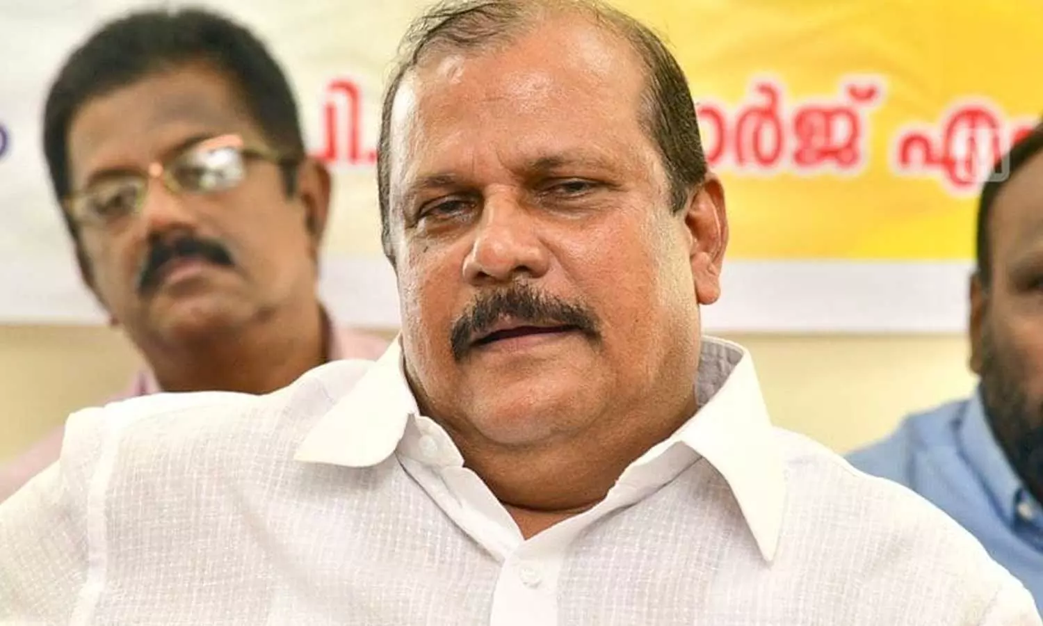 തീവ്രവാദ പ്രവർത്തനങ്ങളെക്കുറിച്ച് പറഞ്ഞ വ്യക്തിയെ ജയിലിലടക്കാൻ സർക്കാർ പരിശ്രമിക്കുന്നു ; പി.സി ജോർജിനെ ന്യായീകരിച്ച് കെ.സി.ബി.സി തീവ്രവാദ പ്രവർത്തനങ്ങളെക്കുറിച്ച് പറഞ്ഞ വ്യക്തിയെ ജയിലിലടക്കാൻ സർക്കാർ പരിശ്രമിക്കുന്നു ; പി.സി ജോർജിനെ ന്യായീകരിച്ച് കെ.സി.ബി.സി