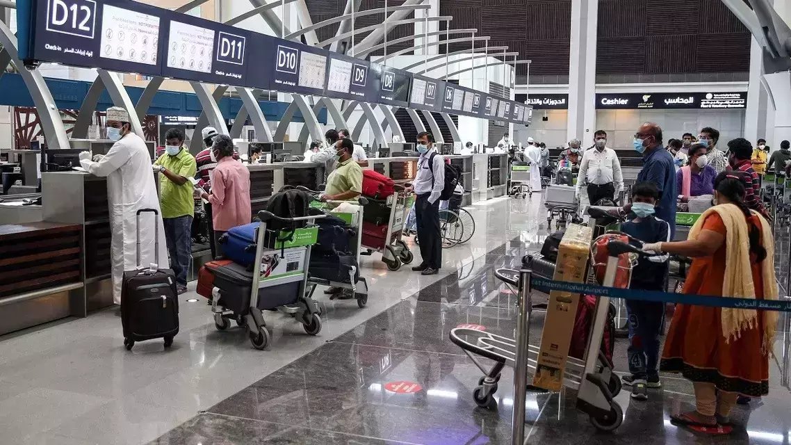 ഒമാനില്‍ വിമാനത്താവളങ്ങളിലെ കോവിഡ് നിയന്ത്രണങ്ങളും പൂര്‍ണമായും നീക്കി