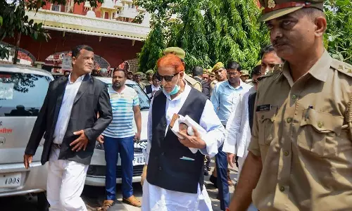 ഏറ്റുമുട്ടലിലൂടെ കൊലപ്പെടുത്തുമെന്ന് ഇൻസ്‌പെക്ടർ ഭീഷണിപ്പെടുത്തി; നേരിട്ടത് ക്രൂരമായ മാനസിക പീഡനം - വെളിപ്പെടുത്തലുമായി അസം ഖാൻ