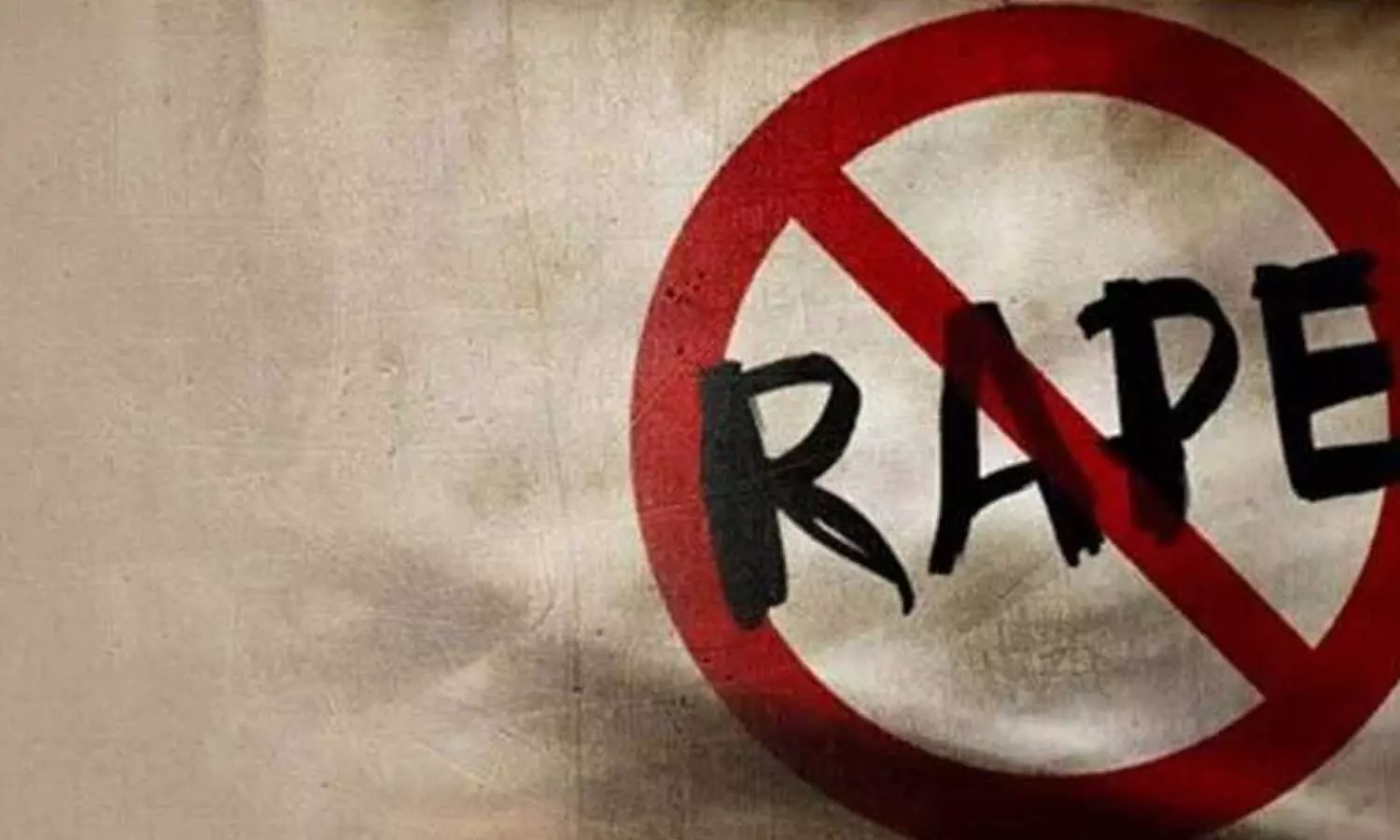 ഗ്യാസ് സ്റ്റൗ സ്ഥാപിക്കാനെത്തി സൈനികന്‍റെ ഭാര്യയെ  കൂട്ടബലാത്സാംഗം ചെയ്ത് പണം തട്ടി; രണ്ടുപേർക്കെതിരെ കേസ്