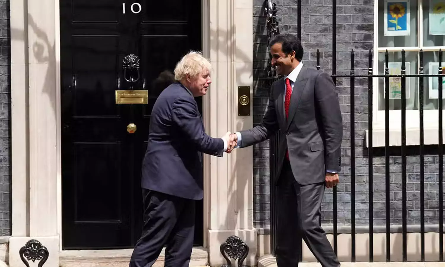 നിക്ഷേപ സഹകരണം വർധിപ്പിക്കും; ബ്രിട്ടീഷ് പ്രധാനമന്ത്രിയുമായി കൂടിക്കാഴ്ച നടത്തി ഖത്തർ അമീർ നിക്ഷേപ സഹകരണം വർധിപ്പിക്കും; ബ്രിട്ടീഷ് പ്രധാനമന്ത്രിയുമായി കൂടിക്കാഴ്ച നടത്തി ഖത്തർ അമീർ