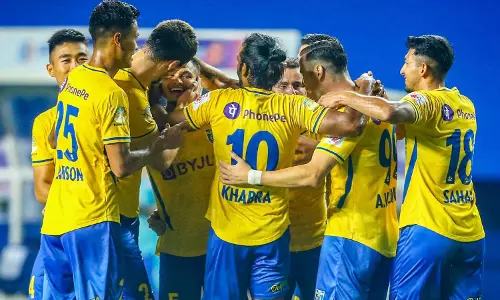 സൂപ്പർ താരം ബ്ലാസ്റ്റേഴ്‌സ് വിടുന്നു; റാഞ്ചുന്നത് ചെന്നൈയിൻ എഫ്‌സി