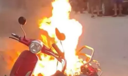 ഇലക്ട്രിക് സ്‌കൂട്ടറുകളിലെ തീ; ഞെട്ടിക്കുന്ന കണ്ടെത്തലുമായി ഡി.ആർ.ഡി.ഒ