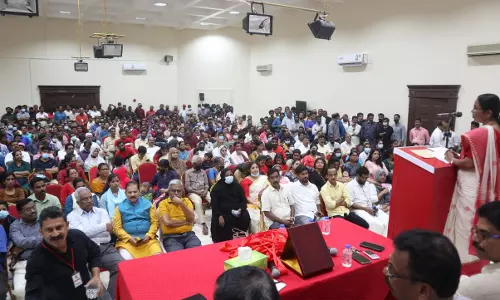 എയർ ഇന്ത്യ സൗജന്യമായി മ്യതദേഹങ്ങൾ നാട്ടിലെത്തിക്കണം: ശൈലജ ടീച്ചര്‍