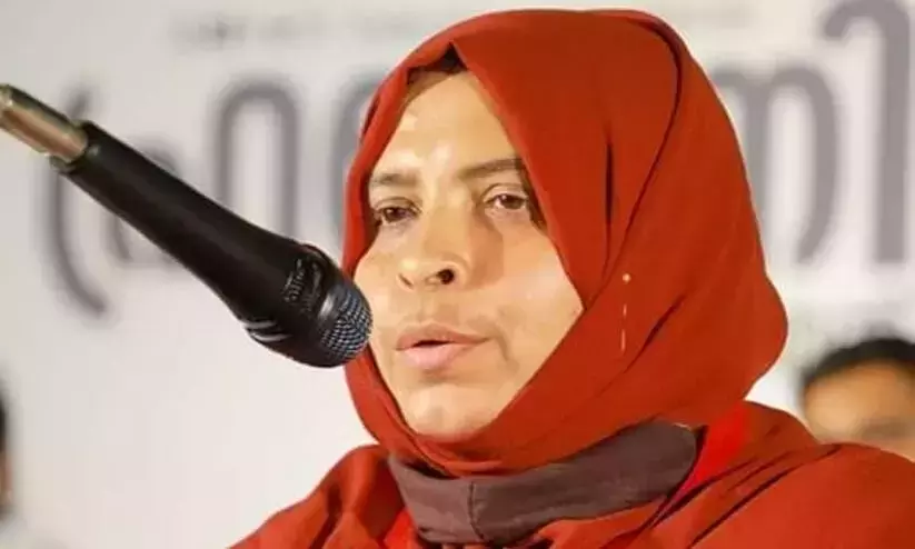 നടി ആക്രമിക്കപ്പെട്ട കേസ്; മുഖ്യമന്ത്രി ഇരുട്ട് കൊണ്ട് ഓട്ടയടക്കുകയാണെന്ന് വിമന് ജസ്റ്റിസ് മൂവ്മെന്റ് നടി ആക്രമിക്കപ്പെട്ട കേസ്; മുഖ്യമന്ത്രി ഇരുട്ട് കൊണ്ട് ഓട്ടയടക്കുകയാണെന്ന് വിമന് ജസ്റ്റിസ് മൂവ്മെന്റ്