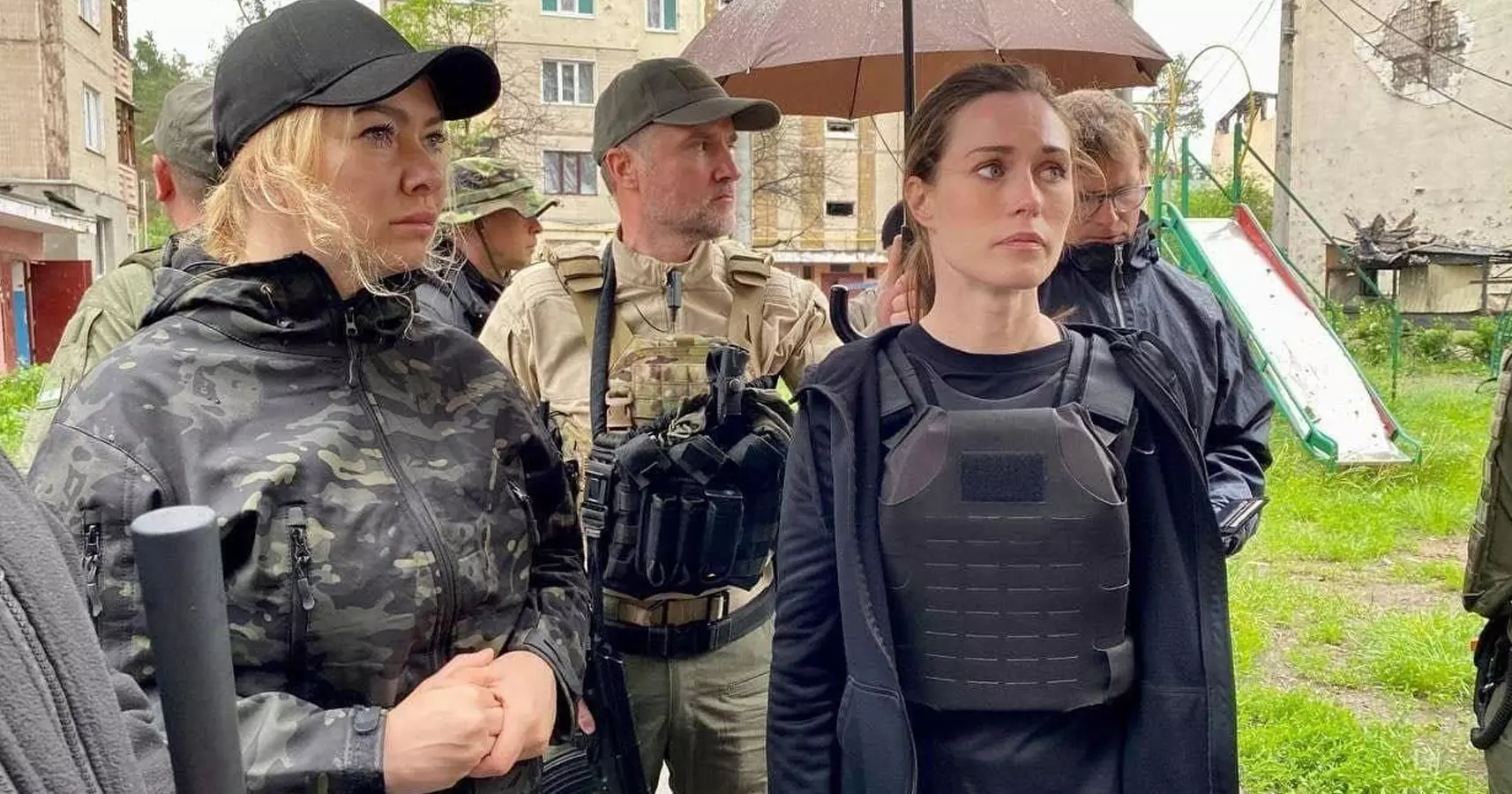 പെൺകരുത്ത്; യുദ്ധത്തിനിടെ യുക്രൈനിൽ ബുള്ളറ്റ് പ്രൂഫ് ജാക്കറ്റും ധരിച്ച് ഫിന്നിഷ് പ്രധാനമന്ത്രി