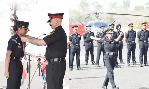 കരസേനയിലെ ആദ്യ വനിത യുദ്ധവിമാന പൈലറ്റ്; ചരിത്രത്തിലേക്ക് പറന്നുയര്ന്ന് അഭിലാഷ ബറാക് കരസേനയിലെ ആദ്യ വനിത യുദ്ധവിമാന പൈലറ്റ്; ചരിത്രത്തിലേക്ക് പറന്നുയര്ന്ന് അഭിലാഷ ബറാക്