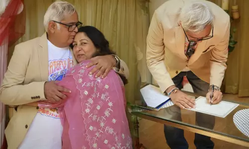 പതിനേഴ് വര്‍ഷങ്ങള്‍, രണ്ട് കുട്ടികള്‍; ഹന്‍സല്‍ മെഹ്തയും പങ്കാളി സഫീന ഹുസൈനും വിവാഹിതരായി